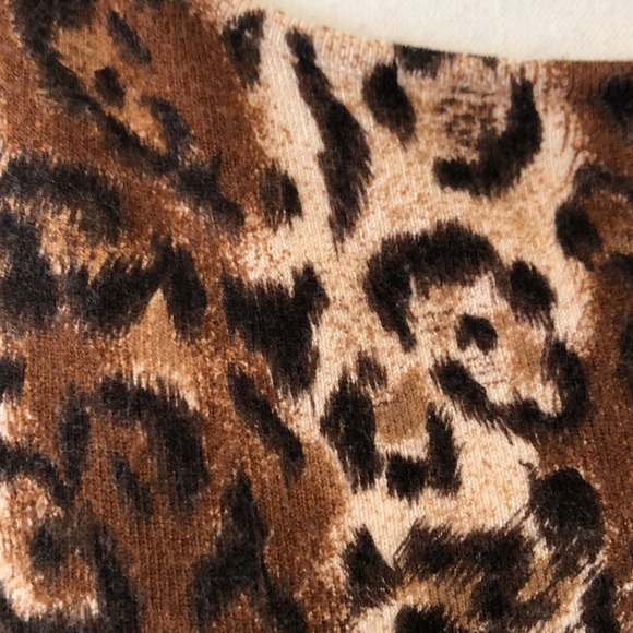 INC - Picture 3 of 6